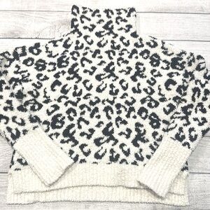 Women’s UGG Sage turtleneck sweater size S